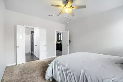 525 N Heatherwilde Boulevard, Pflugerville, TX 78660 - Photo 12