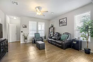 525 N Heatherwilde Blvd, Pflugerville, TX 78660 - Photo 4