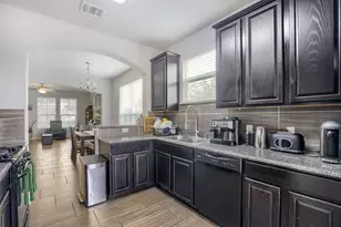 525 N Heatherwilde Blvd, Pflugerville, TX 78660 - Photo 8