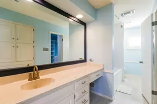 208 Crescent Bluff, Lakeway, TX 78734 - Photo 10