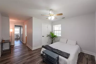 201 E Eggleston Street, Manor, TX 78653 - Photo 26