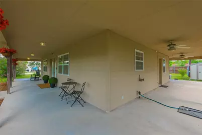 201 E Eggleston Street, Manor, TX 78653 - Photo 34