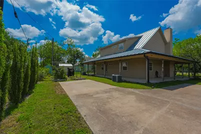 201 E Eggleston Street, Manor, TX 78653 - Photo 30