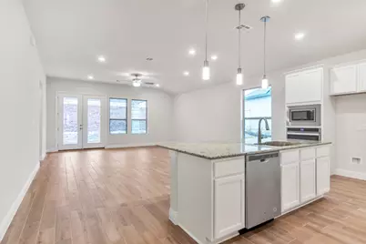 210 Gulfton Street, Lakeway, TX 78738 - Photo 8