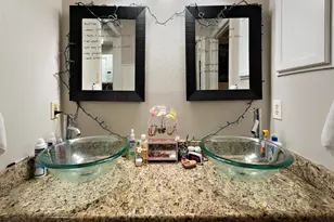 2210 Pearl St, Austin, TX 78705 - Photo 10