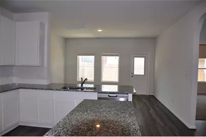 504 Lt Rusty Drive, Jarrell, TX 76537 - Photo 10