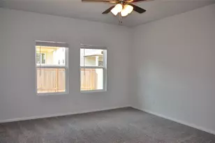 504 Lt Rusty Dr, Jarrell, TX 76537 - Photo 12