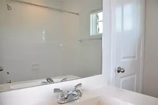 504 Lt Rusty Dr, Jarrell, TX 76537 - Photo 16
