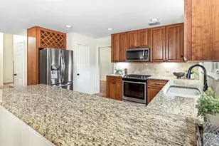 1901 Spring Hollow Path, Round Rock, TX 78681 - Photo 10
