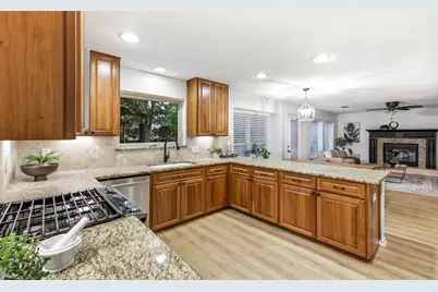 1901 Spring Hollow Path, Round Rock, TX 78681 - Photo 8