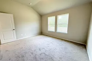 123 Saranac Dr, Elgin, TX 78621 - Photo 6