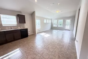 123 Saranac Dr, Elgin, TX 78621 - Photo 2