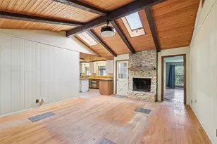 2204 Bahia Cir, Austin, TX 78741 - Photo 10