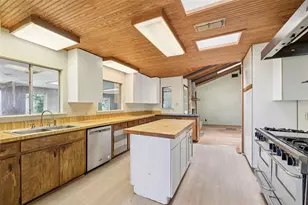 2204 Bahia Cir, Austin, TX 78741 - Photo 14