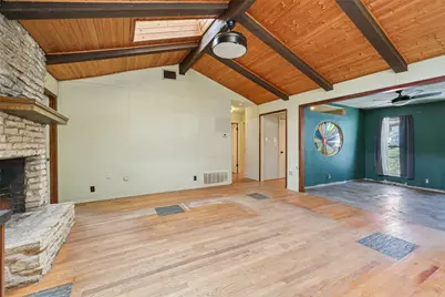 2204 Bahia Circle, Austin, TX 78741 - Photo 12