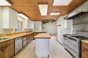 2204 Bahia Cir, Austin, TX 78741 - Photo 16