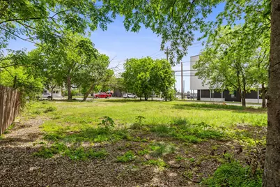 945 E 51st Street, Austin, TX 78751 - Photo 8