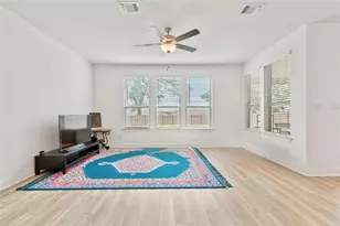 1305 Crescent Ln, Georgetown, TX 78633 - Photo 10