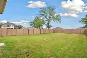 1305 Crescent Ln, Georgetown, TX 78633 - Photo 34