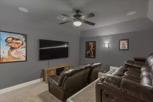 811 Presa Arriba Rd, Austin, TX 78733 - Photo 18