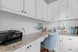 811 Presa Arriba Rd, Austin, TX 78733 - Photo 26