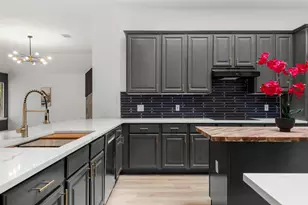 2527 Crenshaw Dr, Round Rock, TX 78664 - Photo 14