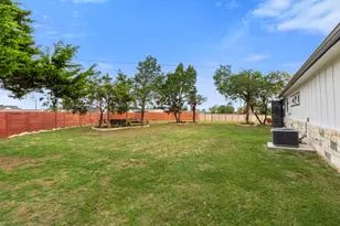123 Zacate St, Elgin, TX 78621 - Photo 2