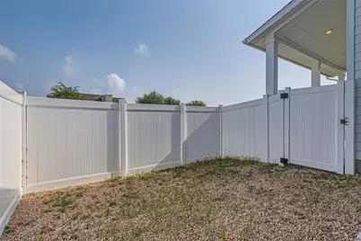 7601 Frida Bend #95, Austin, TX 78744 - Photo 30