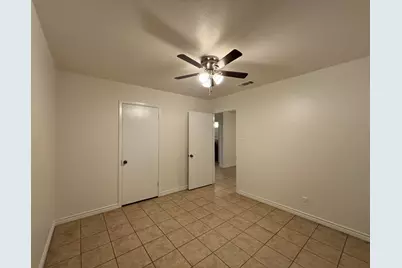 1804 W Avenue H Avenue #D, Temple, TX 76504 - Photo 8
