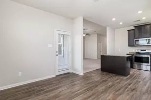 13712 Charles W Fairbanks Cv, Manor, TX 78653 - Photo 12