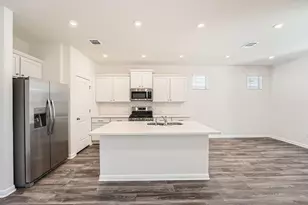 200 Weaver, Bastrop, TX 78602 - Photo 6