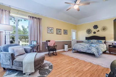 111 N Showhorse Drive, Liberty Hill, TX 78642 - Photo 14