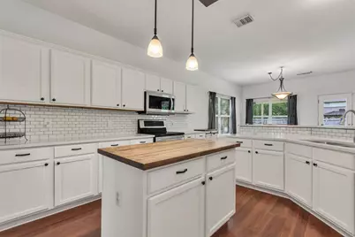 130 Clover Leaf Cove, Buda, TX 78610 - Photo 12