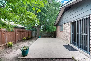 1304 Loma Dr, Austin, TX 78741 - Photo 24