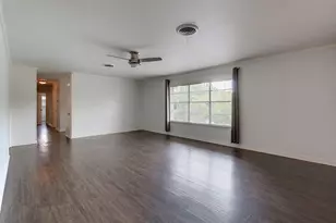 1304 Loma Dr, Austin, TX 78741 - Photo 8