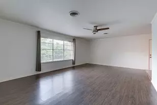 1304 Loma Dr, Austin, TX 78741 - Photo 6