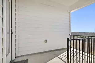 408 Black Opal Dr, Jarrell, TX 76537 - Photo 26
