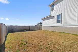 408 Black Opal Dr, Jarrell, TX 76537 - Photo 28