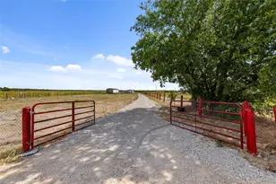 15817 Giese Ln, Manor, TX 78653 - Photo 2