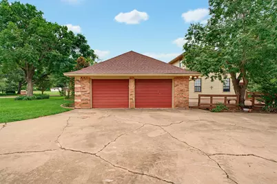 121 Champions Drive, Rockdale, TX 76567 - Photo 36