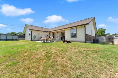 1106 Limestone Drive, Lampasas, TX 76550 - Photo 6
