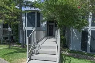 157 World of Tennis Sq, Lakeway, TX 78738 - Photo 2