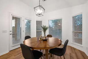 545 Manchester Ln, Austin, TX 78737 - Photo 10