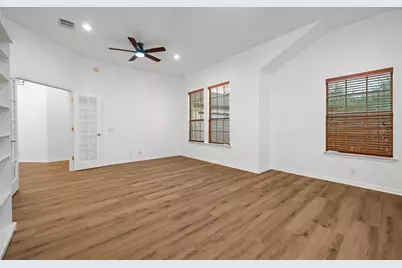 545 Manchester Lane, Austin, TX 78737 - Photo 4