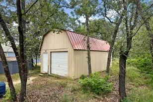 260 Dickerson Ln, Elgin, TX 78621 - Photo 28