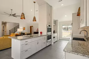 11500 Buckingham Rd, Austin, TX 78759 - Photo 10