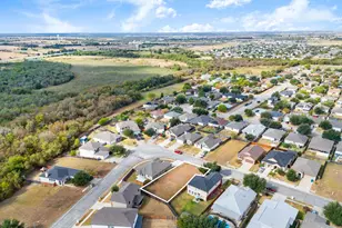 406 Gettysburg Loop, Elgin, TX 78621 - Photo 8