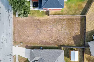 406 Gettysburg Loop, Elgin, TX 78621 - Photo 4