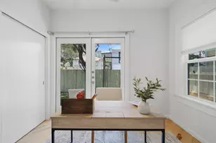 206 E 43rd St, Austin, TX 78751 - Photo 16