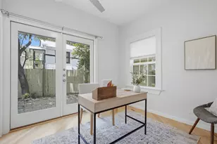 206 E 43rd St, Austin, TX 78751 - Photo 16